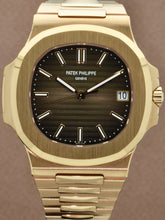 Load image into Gallery viewer, Patek Philippe Nautilus 5711/1R-001 in Red Gold