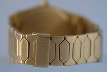 Load image into Gallery viewer, Vacheron Constantin 222 Jumbo Gold
