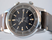 Load image into Gallery viewer, Enicar Sherpa Super-Dive