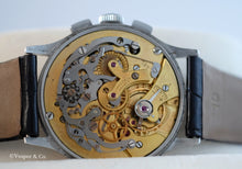 Load image into Gallery viewer, Universal Genève Tri-Compax