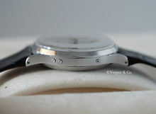 Load image into Gallery viewer, Universal Genève Tri-Compax