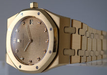 Load image into Gallery viewer, Audemars Piguet Jumbo Royal Oak in Gold