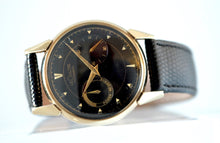 Load image into Gallery viewer, Jaeger-LeCoultre Futurematic in Yellow Gold with Black Dial