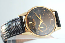 Load image into Gallery viewer, Jaeger-LeCoultre Futurematic in Yellow Gold with Black Dial
