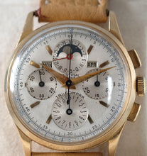 Load image into Gallery viewer, Universal Genève Tri-Compax Triple Calendar Moonphase