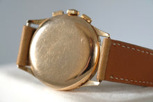 Load image into Gallery viewer, Universal Genève Tri-Compax Triple Calendar Moonphase