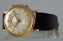 Load image into Gallery viewer, Jaeger-LeCoultre Alarm Memovox in 18 Karat Gold