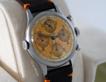 Load image into Gallery viewer, Universal Genève Aero-Compax Chronograph