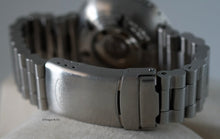 Load image into Gallery viewer, Ikepod Seaslug GMT