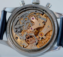 Load image into Gallery viewer, Breitling AVI Co-Pilot "Raquel Welch" Ref. 765