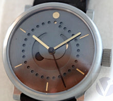 Load image into Gallery viewer, Ochs und Junior Selene Tinta Moonphase