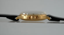 Load image into Gallery viewer, Universal Genève Compax from Henrique Pfeffer Caracas in Yellow Gold