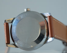 Load image into Gallery viewer, Omega Seamaster Cross-Hair Dial