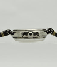 Load image into Gallery viewer, Universal Genève Compax for Troy Ruttman, Winner of the Indy 500