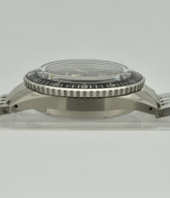 Load image into Gallery viewer, Nivada Grenchen Chronomaster Aviator Sea Diver Re-Edition, Ref. 86007M