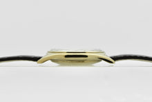 Load image into Gallery viewer, Vacheron & Constantin, Genève, Automatic, Ref. 6727. Produced in the 1950s. Very fine, center-seconds, self-winding, water-resistant.
