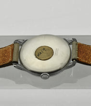 Load image into Gallery viewer, Splendid Calatrava Wristwatch with Small Seconds