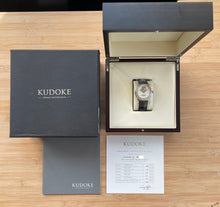 Load image into Gallery viewer, Kudoke 2, Steel/White