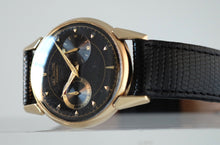 Load image into Gallery viewer, Jaeger-LeCoultre Futurematic in Yellow Gold with Black Dial