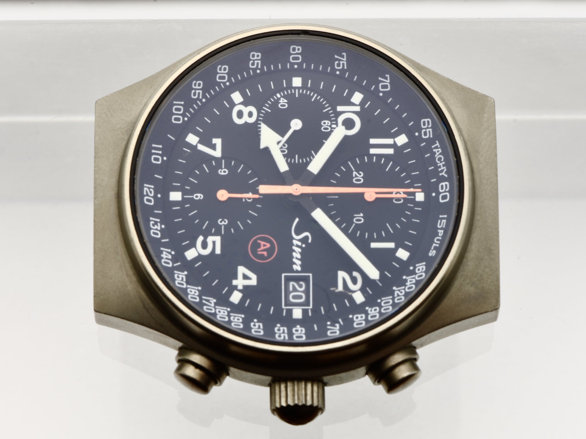 Sinn Modell 144 GMT Ti – Vesper & Co.
