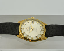 Load image into Gallery viewer, Omega Constellation in Yellow Gold, Ref. 168.025
