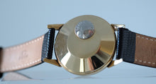 Load image into Gallery viewer, Jaeger-LeCoultre Futurematic in Yellow Gold with Black Dial
