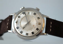 Load image into Gallery viewer, Jaeger-LeCoultre Alarm Memovox E855
