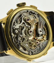 Load image into Gallery viewer, Movement: Valjoux 72, gilt brass, 17 jewels, straight-line lever escapement, monometallic balance with screws, blued steel over-coiled balance spring, index regulator, signed Minerva.
